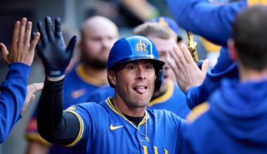 Texas Rangers agree to to minors deal with utility man Dylan Moore