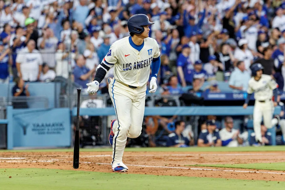 Dodgers star Shohei Ohtani hits his 40th home run of the season Saturday against the Blue Jays.