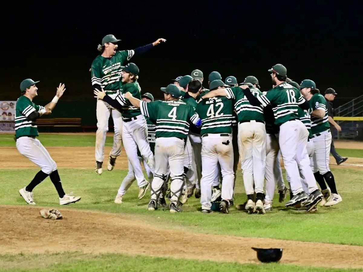 Rough road trip to Regina earns Islanders a Baseball Canada championship