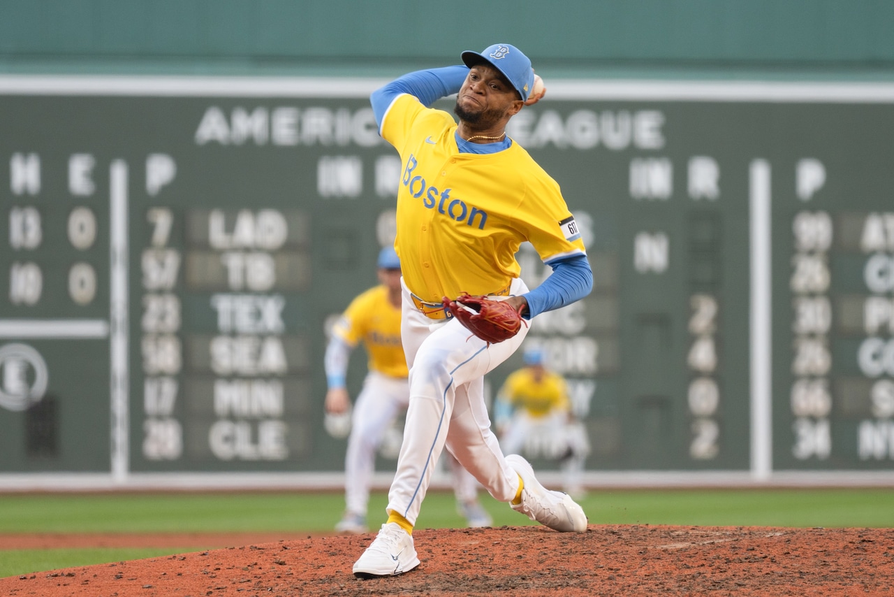 Red Sox lose hard-throwing reliever on waivers after struggles, DFA