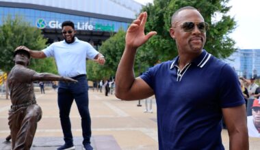 Rangers’ statue of Adrián Beltré’s iconic pose a fitting tribute to the Hall of Famer