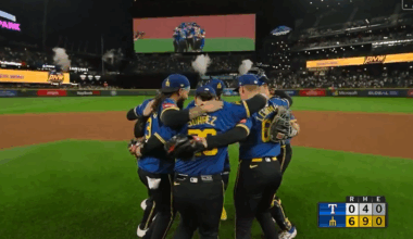 Mariners blank Rangers 6-0 in Suarez return | Sports