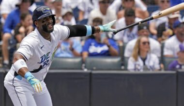 Diaz goes yard twice in front of sold-out crowd, Rays beat Dodgers 4-0 | Baseball