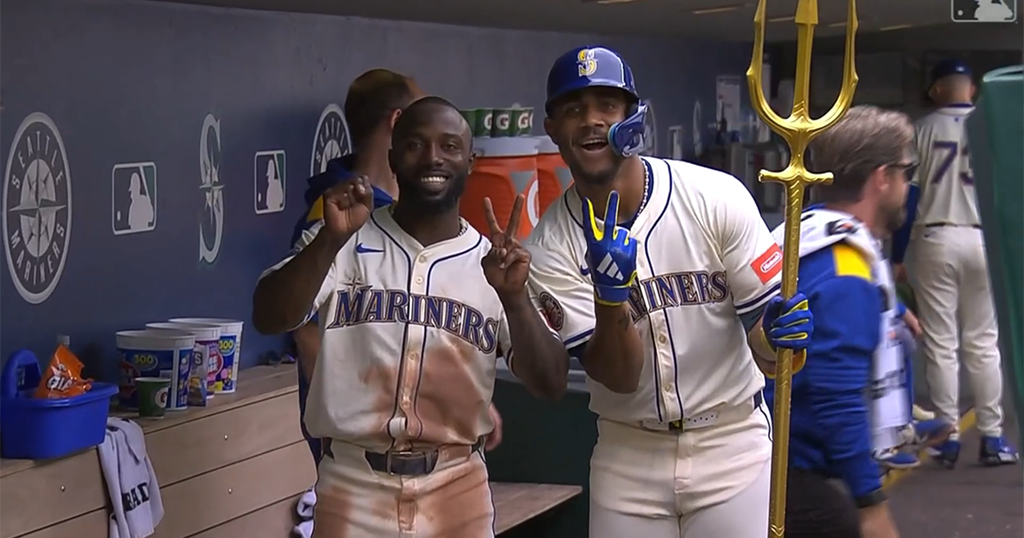 Julio reaches Milestone in Mariner 5-4 win | Sports