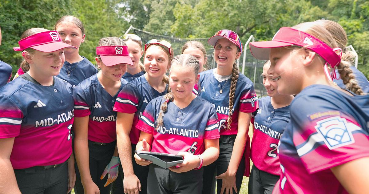 PHOTO GALLERY | West Suburban tops Central Region, claims Little League Softball World Series crown | Sports