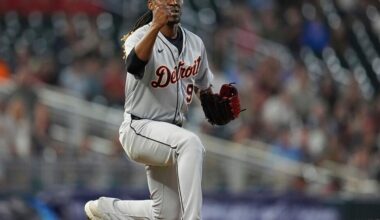 Keith scores on sacrifice fly in 11th, Tigers rally to top Twins | Sports