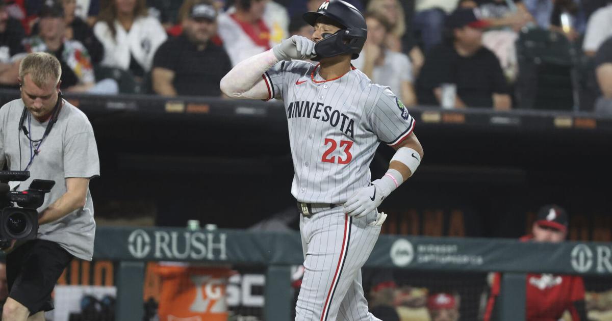 Lewis hits grand slam as Twins beat White Sox | MLB