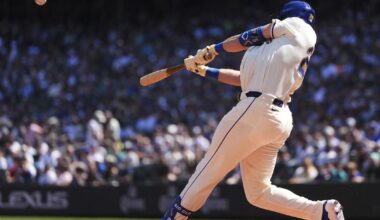 Cal Raleigh hits his 48th, 49th homers to set MLB season mark for catchers, passing Salvador Perez | National Sports