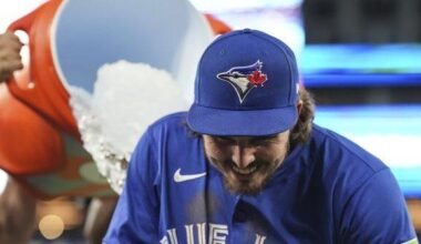 Change-Up: Bat switch helps Blue Jays score three in the eighth of 9-8 win over Twins | National Sports