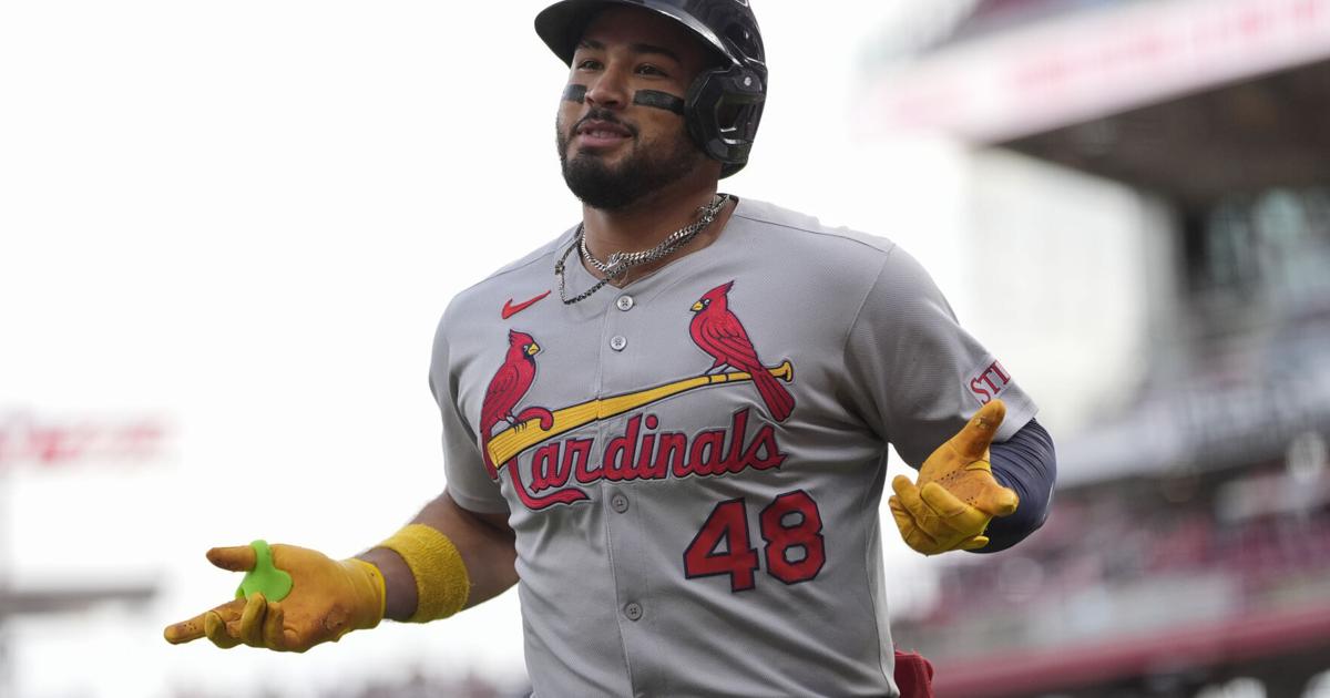 Cardinals seize on Reds' error in 10th inning to overcome their missteps in 7-5 victory