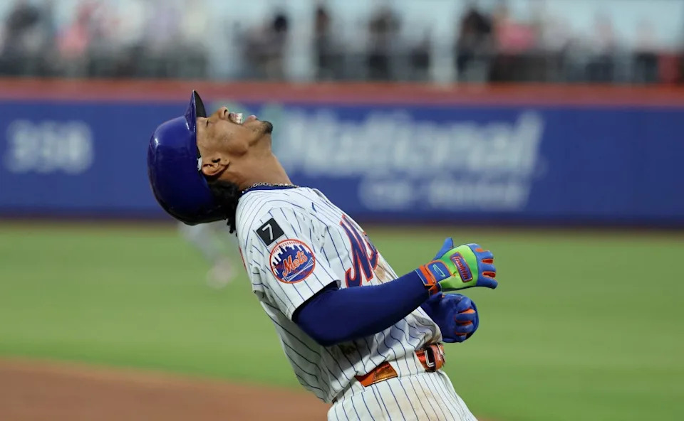Francisco Lindor of the New York Mets reacts after he hits into a double play during the second inning against the Guardians. <br> Charles Wenzelberg/New York Post