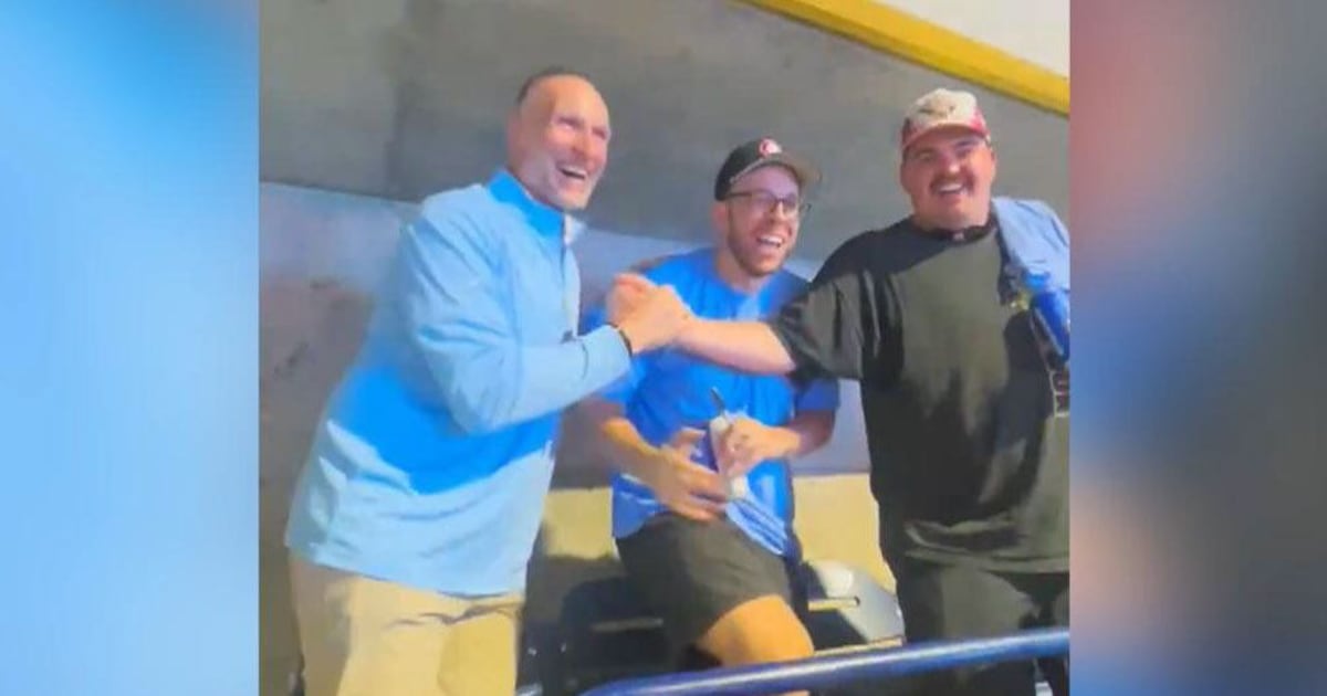 Toronto Blue Jays president appears in the nosebleeds