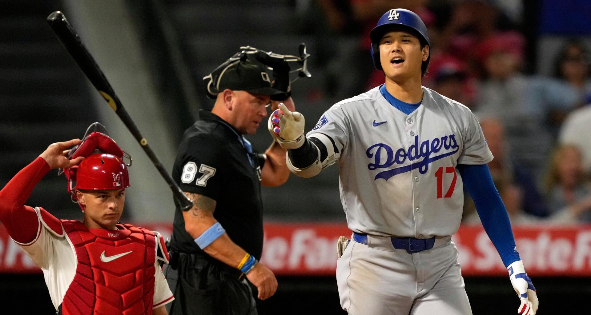 Shohei Ohtani lines into triple play and later homers, but Angels rally to beat Dodgers 7-6 in 10