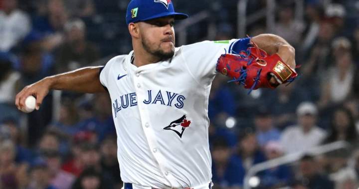 Rangers beat Blue Jays 10-4 to avoid series sweep