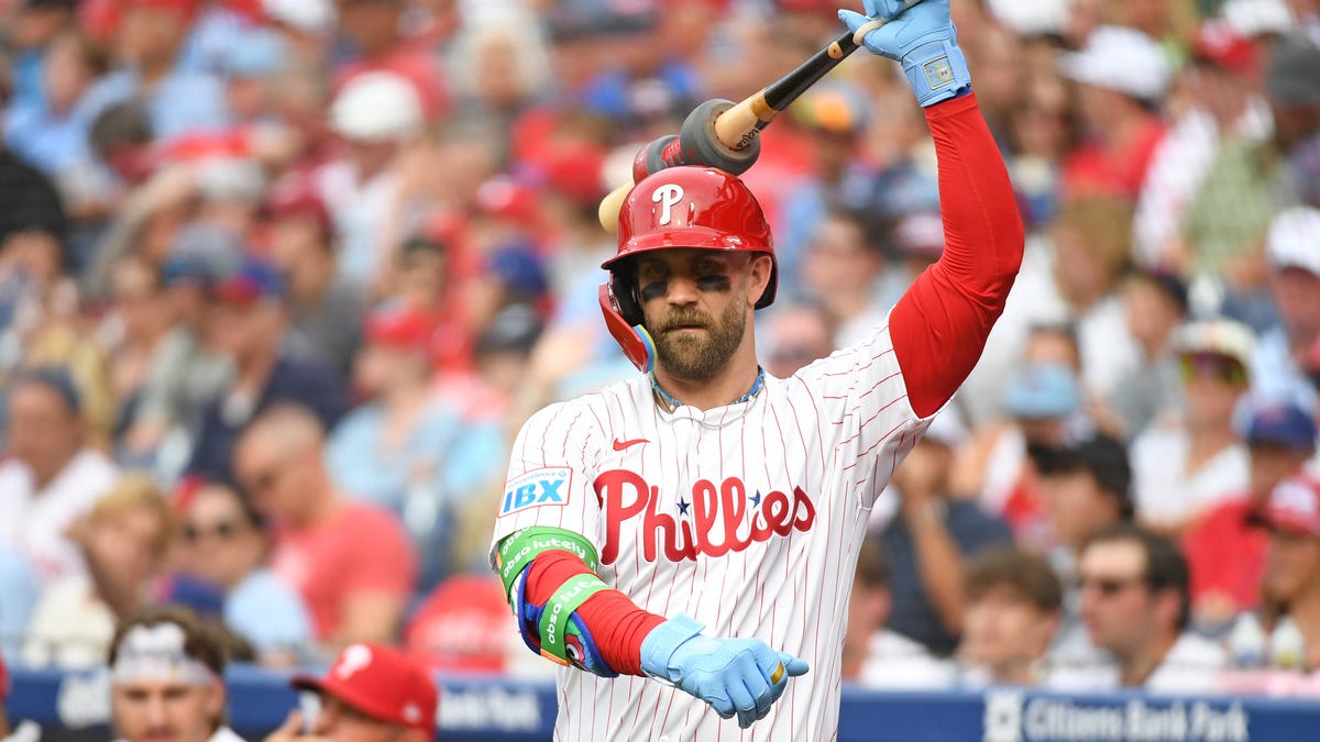 How stream the Phillies-Braves game on Apple TV+