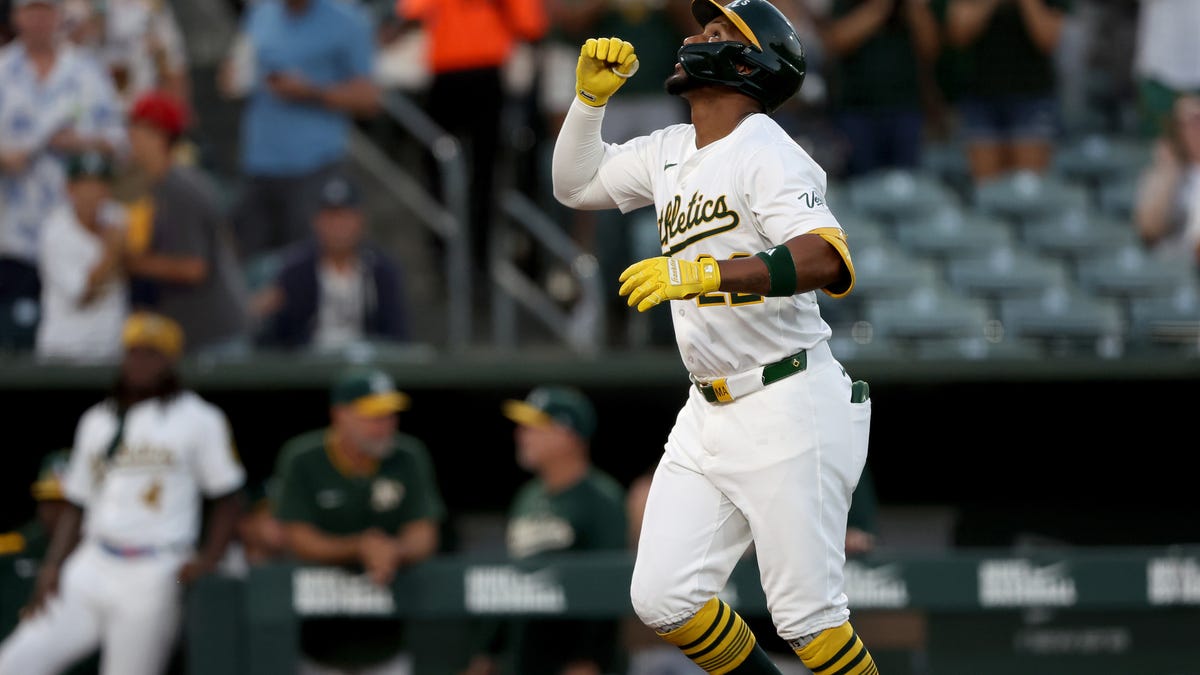 Reds trade again, acquire versatile Miguel Andujar from Athletics