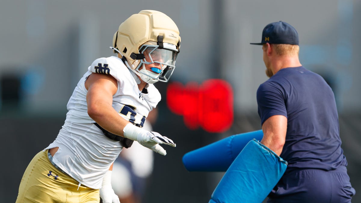 Notre Dame football linebacker Drayk Bowen focuses in on 2025