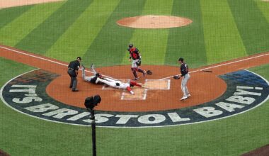 Braves beat Reds in MLB Speedway Classic at Bristol