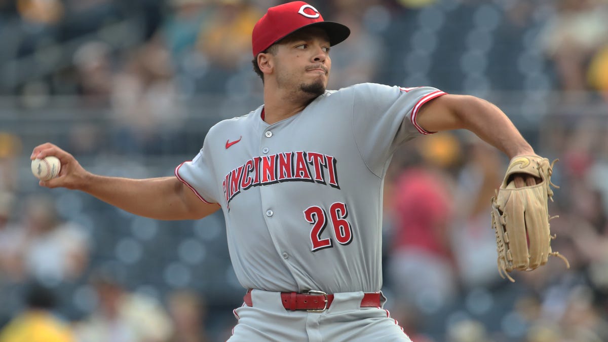 'It's got to be better.' Pirates come from behind late, down Reds again