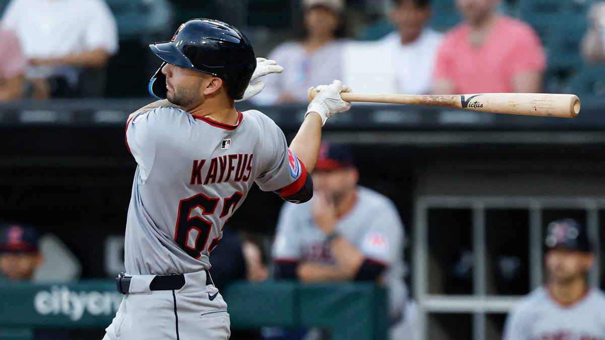 Guardians score 4th straight win to continue surge, beat White Sox