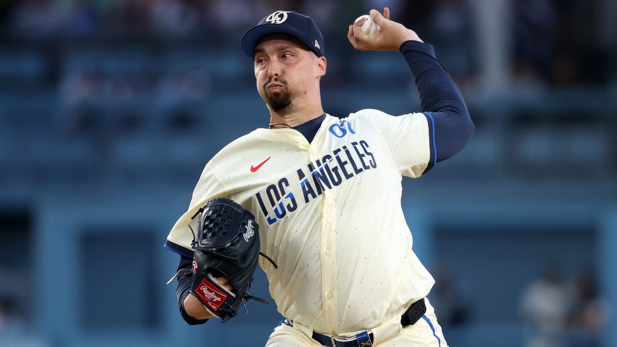 Dodgers super rotation assembles for Padres series