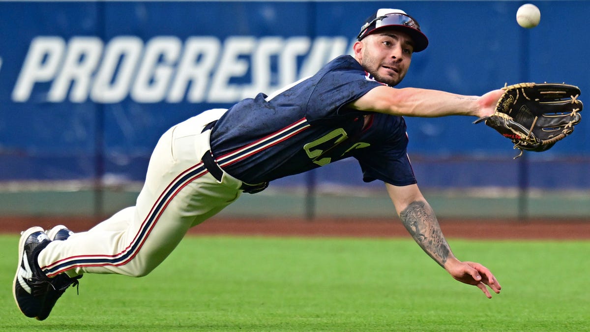 Guardians fall 7.5 games back; Brewers win 13th straight game