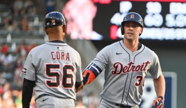 Tigers bats break out in late innings, beat Twins, 8-5