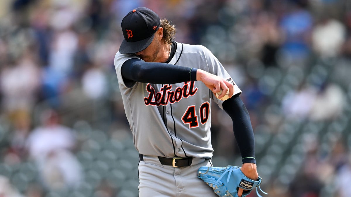 Chris Paddack rocked in 8-1 loss to Twins