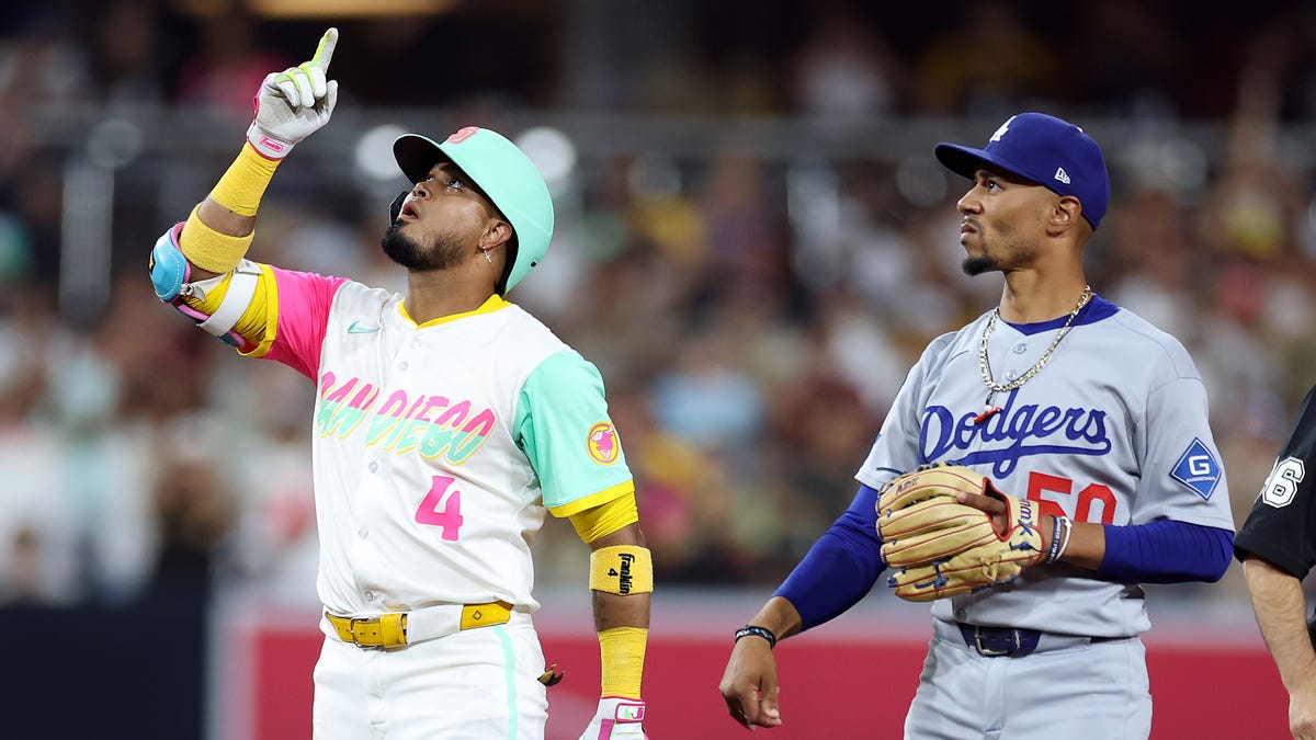 Dodgers-Padres dead even in NL West standings