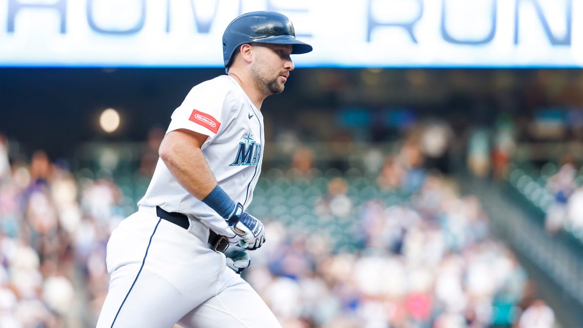 Cal Raleigh hits 50 home runs for Mariners; upcoming 2025 milestones