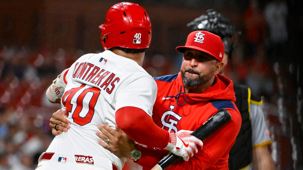 Willson Contreras suspended for bat toss in Cardinals game vs. Pirates