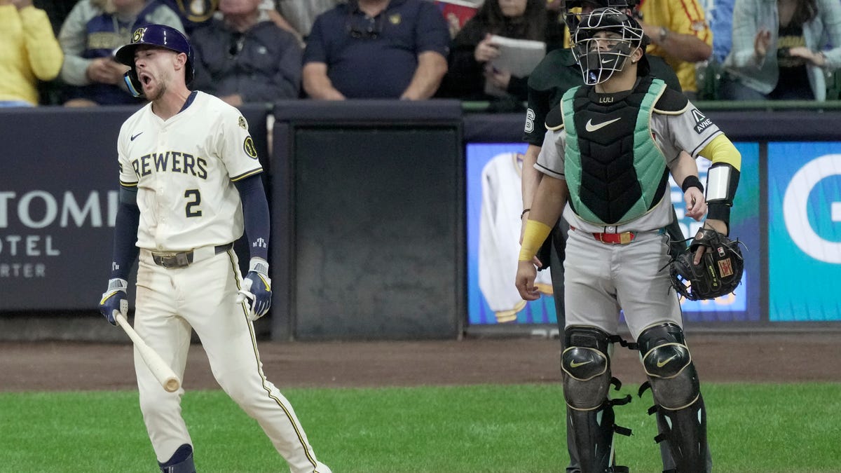 Brewers fans buzzing about Brice Turang's outstanding August