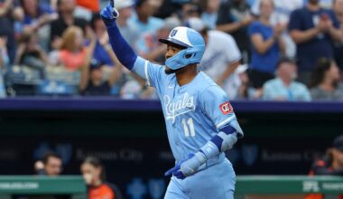 Royals beat Tigers 3-1 with two late runs