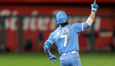 Detroit Tigers fall to Kansas City Royals, 3-1, to even series