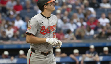 Mayo and Jackson lead Orioles to 5-1 victory over the Phillies