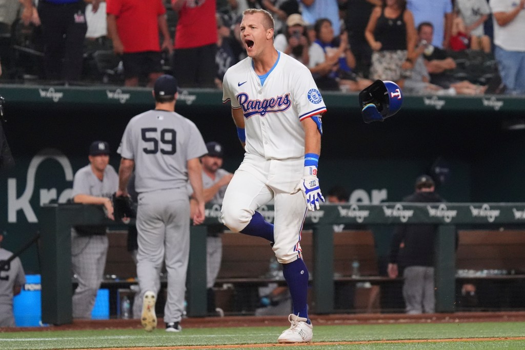 Devin Williams, Jake Bird surrender late homers as Yankees fall to Rangers