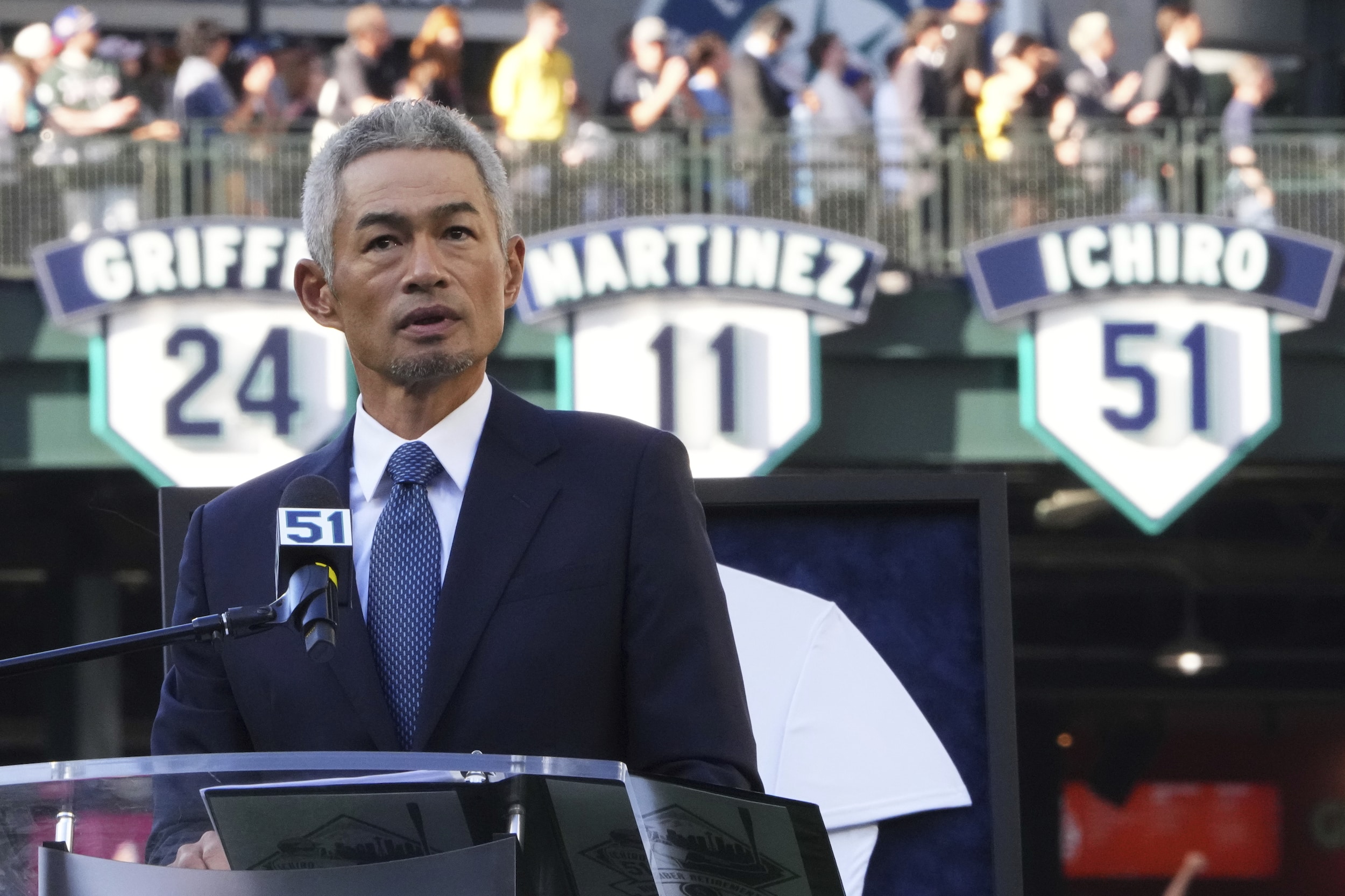 Ichiro Suzuki Seattle Mariners No. 51 jersey retirement