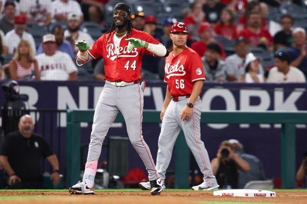 The Cincinnati Reds’ Elly De La Cruz (44) celebrates on...