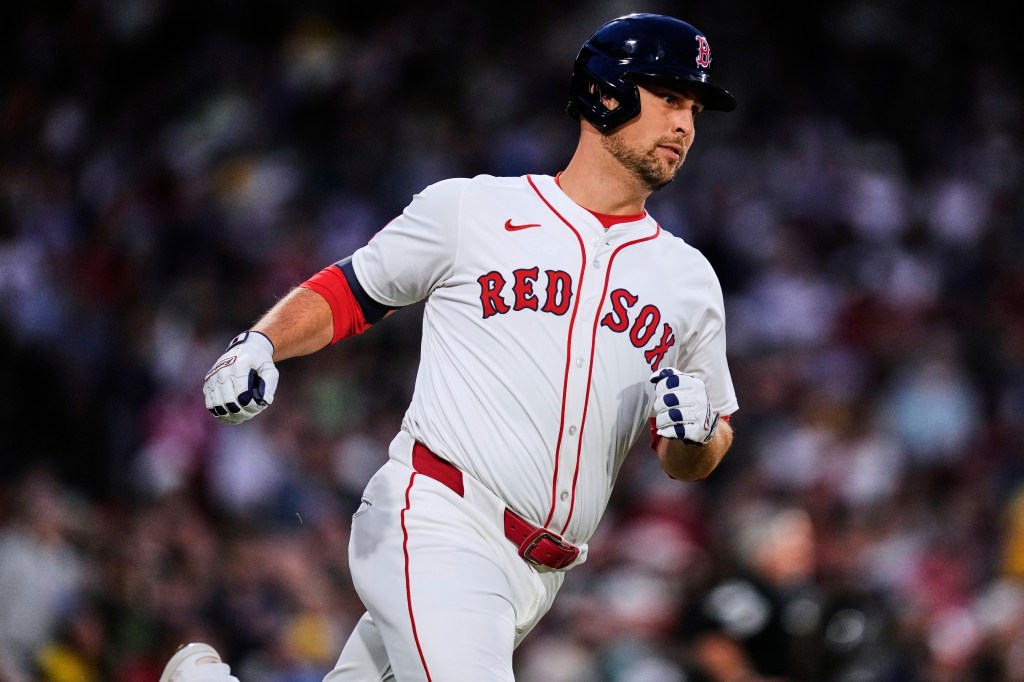 Nathaniel Lowe homers in ninth, but Red Sox fall in extras to Orioles