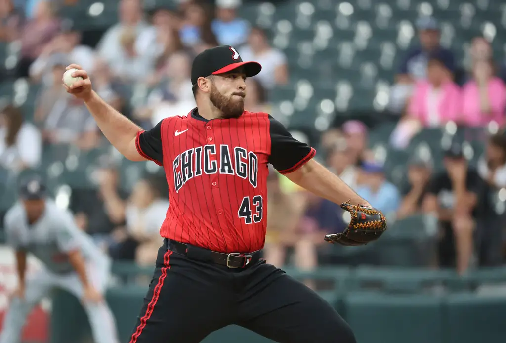 Cubs Claim RHP Aaron Civale from White Sox, Designate LHP Tom Cosgrove -