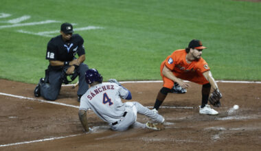 Walker homers for 3rd straight game, leading Astros to a 9-8 win over Orioles