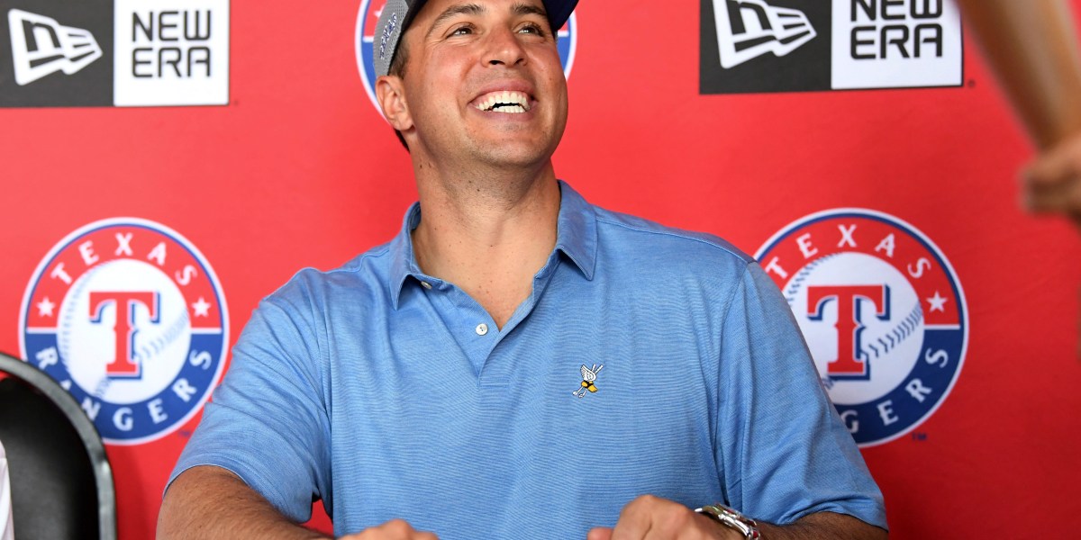 Mark Teixeira, one of the last New York Yankees to win a World Series, wants to join Congress as a Republican from Texas