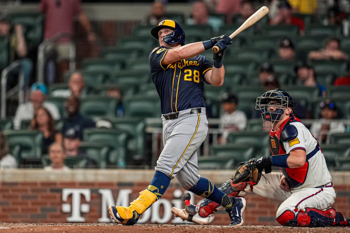 Andrew Vaughn's Breakout Leads Brewers Surge While Mets, Yankees Crater