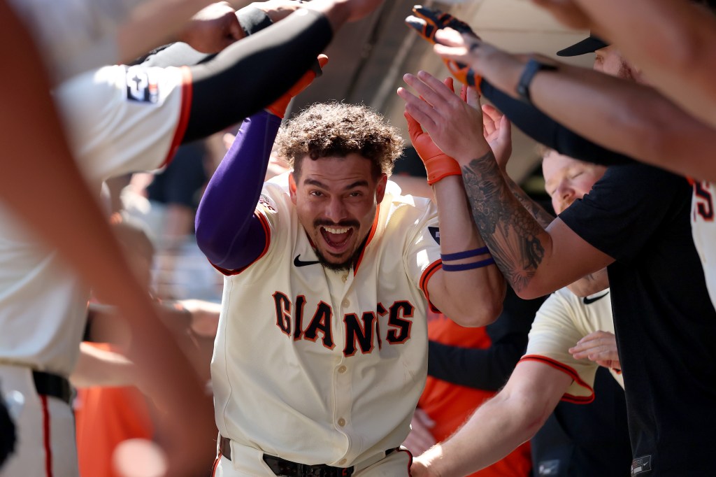 Willy Adames homers twice, SF Giants walk off Cubs for sweep