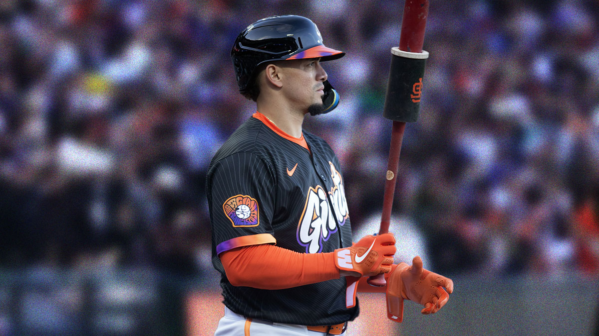 an Francisco Giants shortstop Willy Adames (2) waits in the on deck circle during the first inning against the Milwaukee Brewers at Oracle Park.