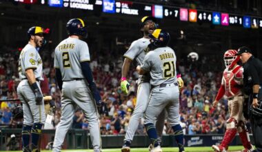 Milwaukee Brewers set franchise record with 14th straight win