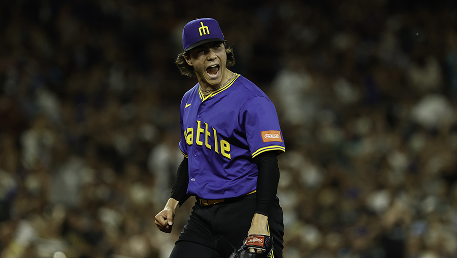 Seattle Mariners Bryan Woo...