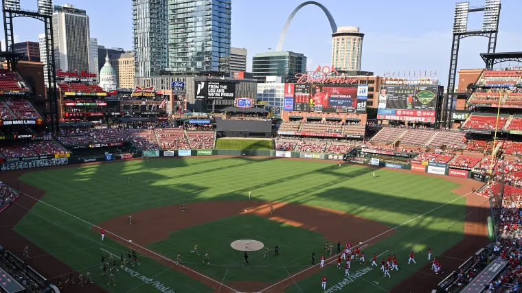 Cardinals' fans make voices heard, on pace for lowest attendance since 1995 image