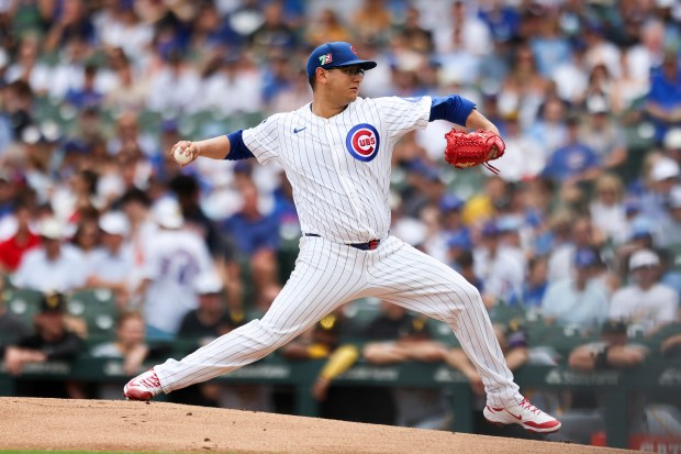 Chicago Cubs pitcher Javier Assad (72) pitches during the first inning against the Pittsburgh Pirates at Wrigley Field on Sunday, Aug. 17, 2025. (Eileen T. Meslar/Chicago Tribune)