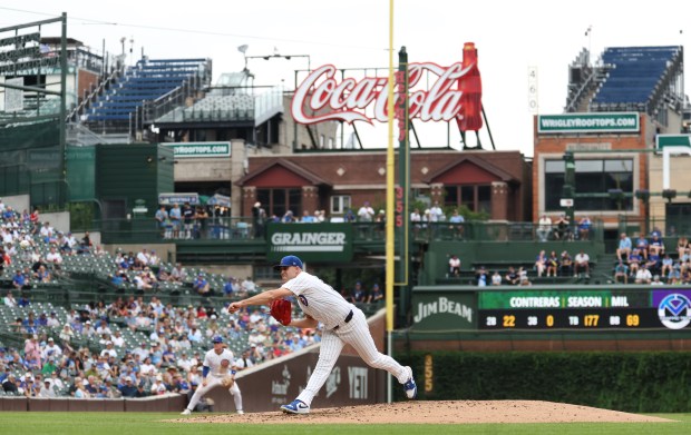 Chicago Cubs starting pitcher Matthew Boyd delivers to the Milwaukee Brewers in the first inning of Game 1 of a doubleheader at Wrigley Field in Chicago on Aug. 19, 2025. (Chris Sweda/Chicago Tribune)